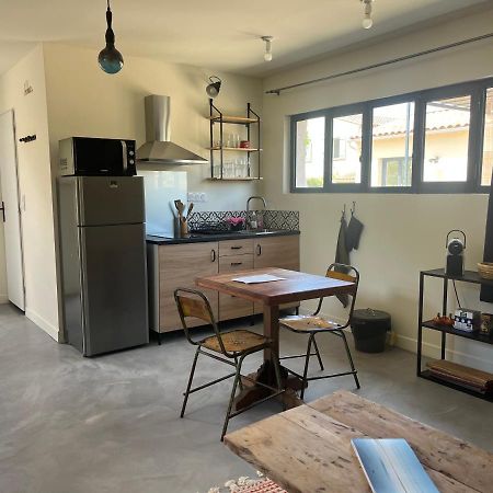 Studio Dans Les Alpilles Leilighet Fontvieille Eksteriør bilde