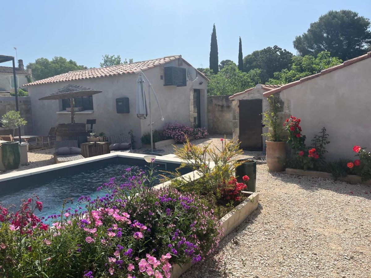 Studio Dans Les Alpilles Leilighet Fontvieille Eksteriør bilde