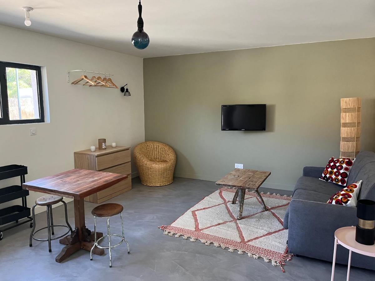 Studio Dans Les Alpilles Leilighet Fontvieille Eksteriør bilde