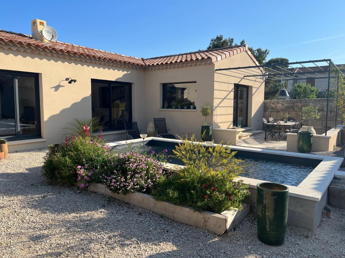 Studio Dans Les Alpilles Leilighet Fontvieille Eksteriør bilde