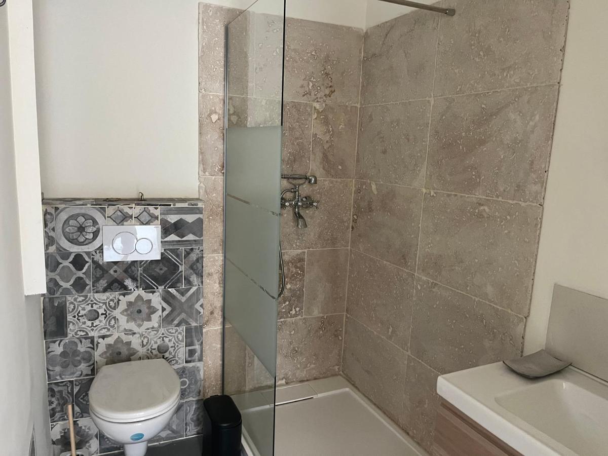 Studio Dans Les Alpilles Leilighet Fontvieille Eksteriør bilde