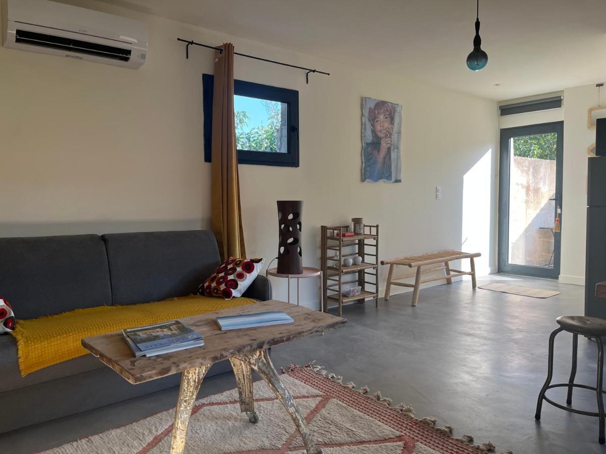 Studio Dans Les Alpilles Leilighet Fontvieille Eksteriør bilde