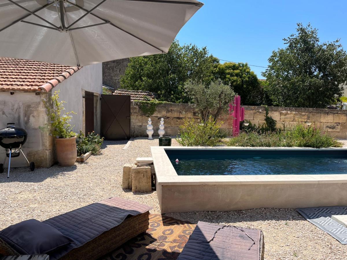 Studio Dans Les Alpilles Leilighet Fontvieille Eksteriør bilde