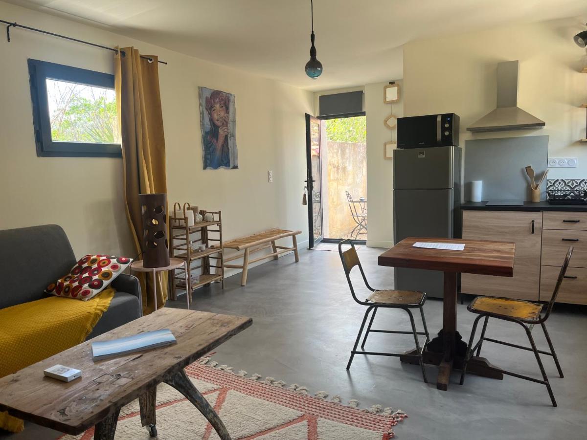 Studio Dans Les Alpilles Leilighet Fontvieille Eksteriør bilde